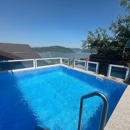 Отель Casa Clau Оршова Экстерьер фото