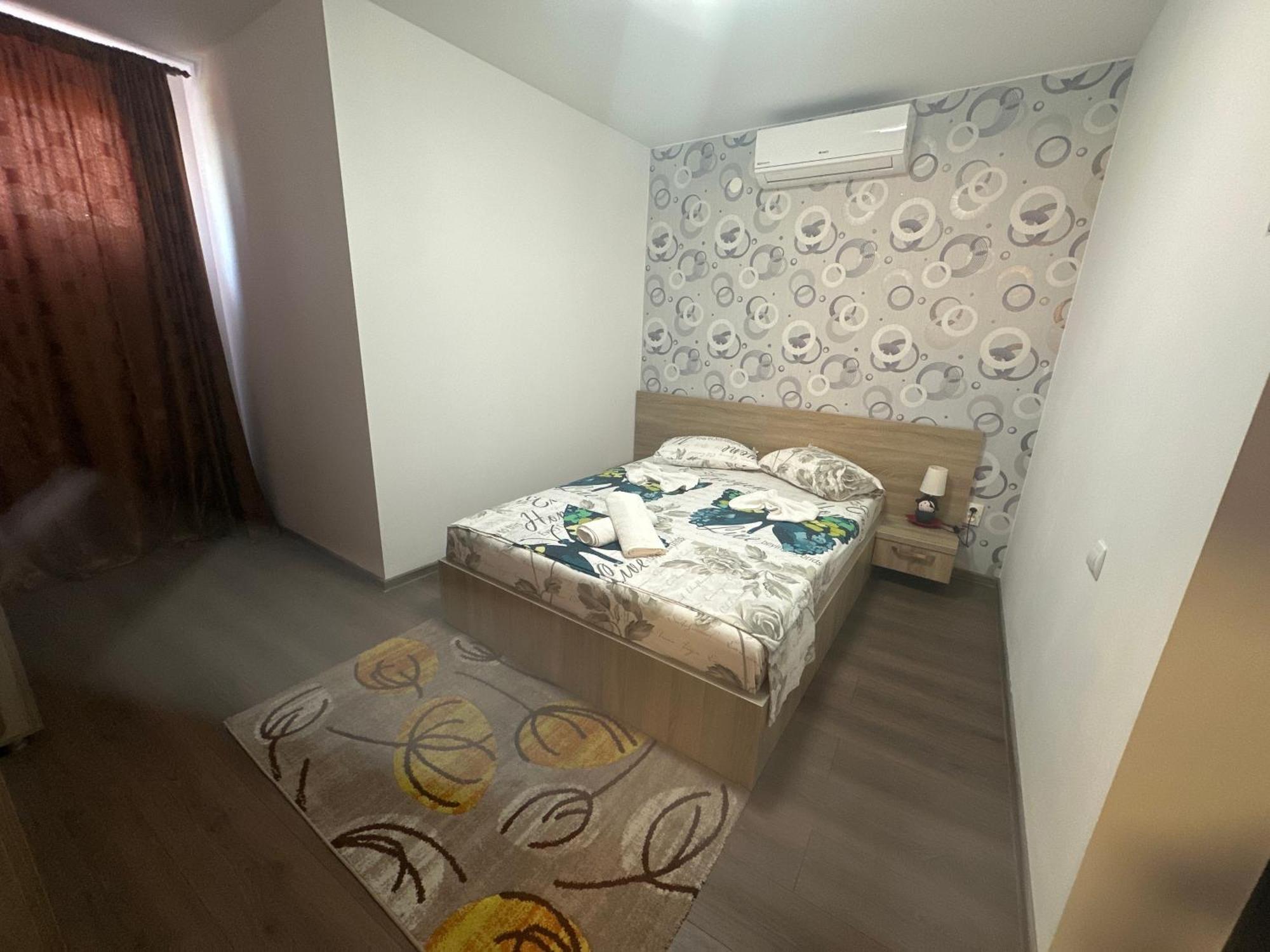 Отель Casa Clau Оршова Экстерьер фото