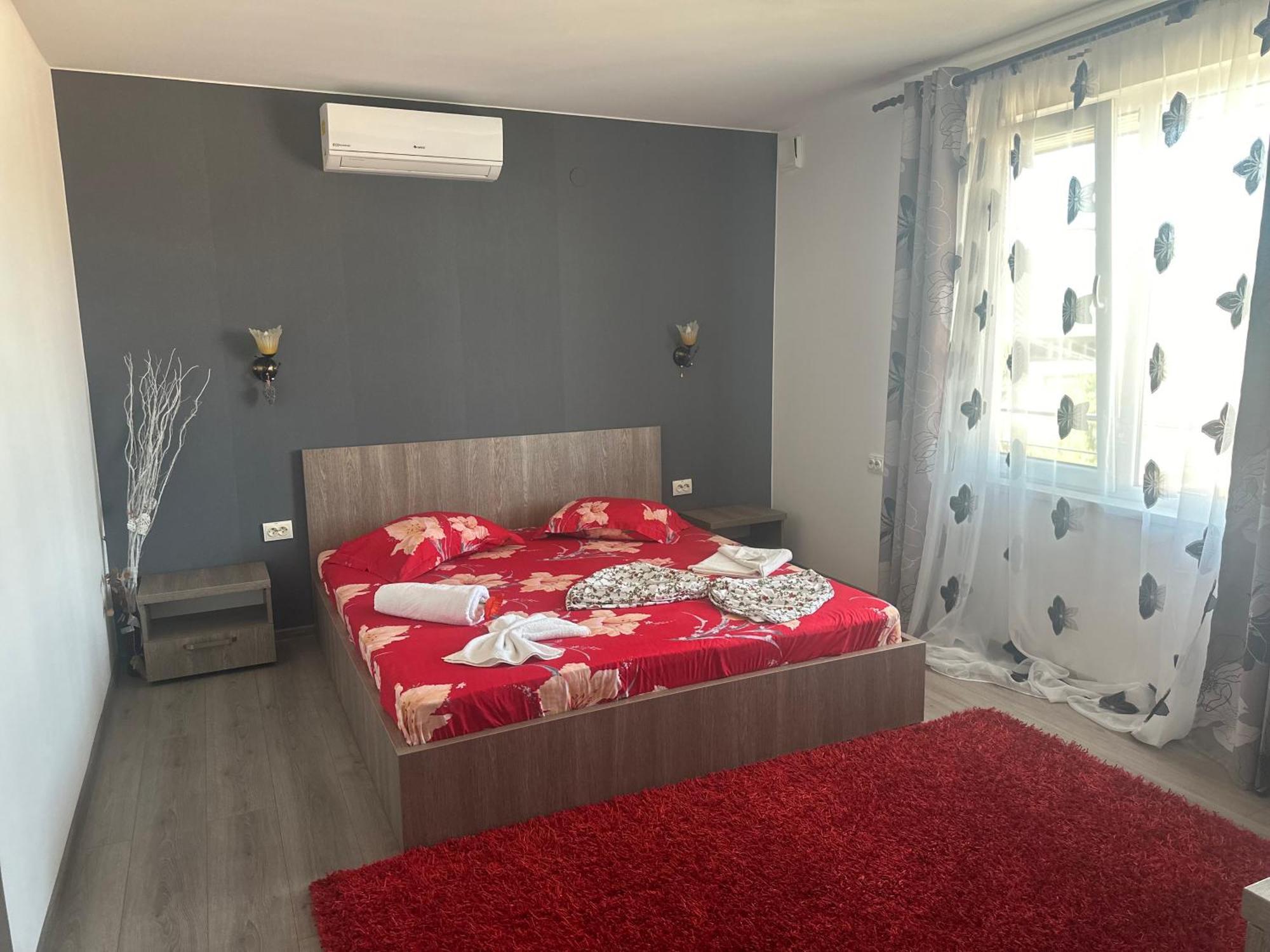 Отель Casa Clau Оршова Экстерьер фото