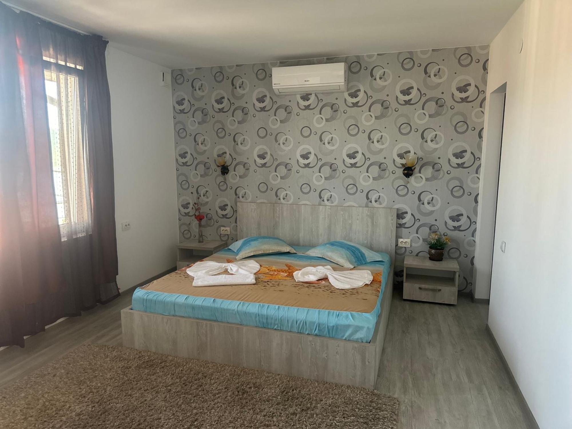 Отель Casa Clau Оршова Экстерьер фото